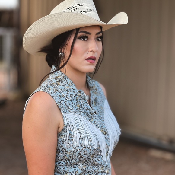 Rock & Roll Cowgirl Tops - Rock & Roll Cowgirl Blue and White Button Down Shirt